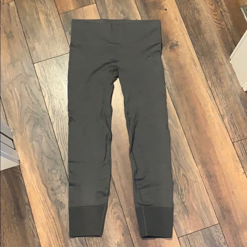 Lululemon Ebb to Street Pants